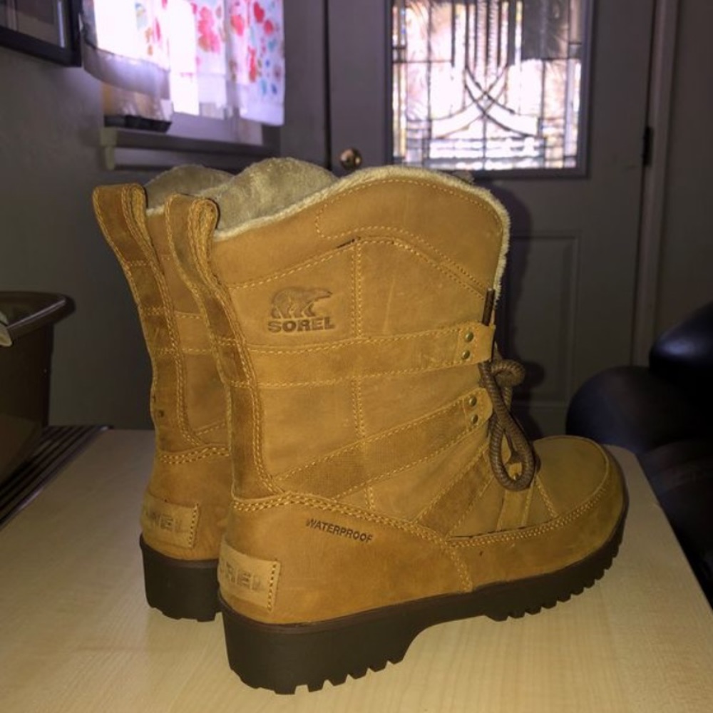 Women’s SOREL Explorer™ Joan Boot